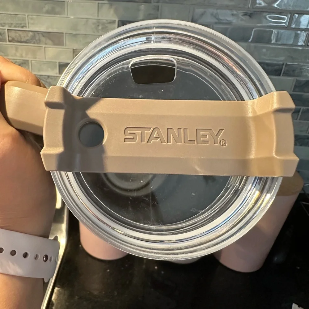 Stanley 40 oz - Picture 6 of 6